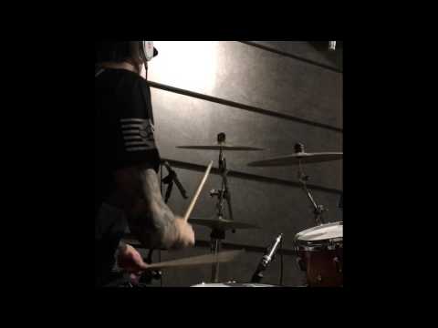 Rodrigo Skill - Passando som no estúdio Bless. 13/02/2017