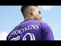 Mauve. C’est lui, elle, eux et nous.