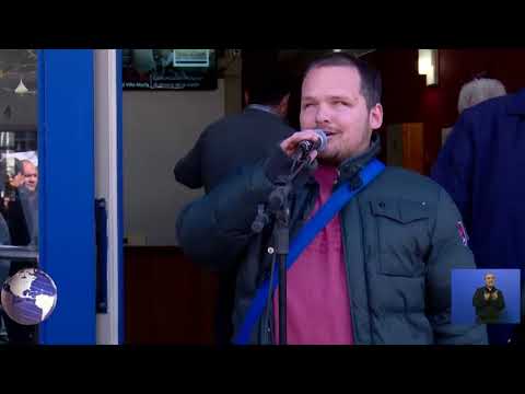 Una multitud en el abrazo a la UNVM