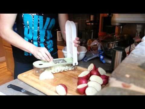 progressive Onion chopper