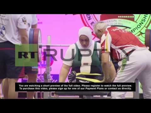 Russia: Strength despite disability at powerlifting championship