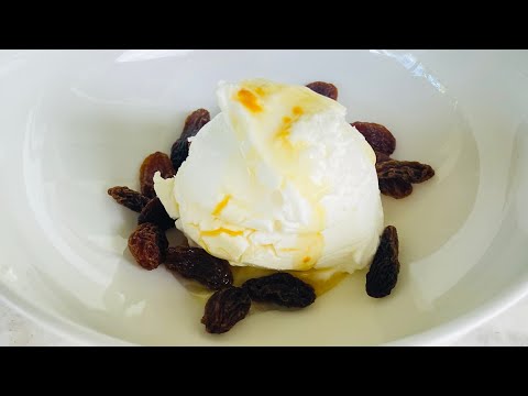 วิธีทำกรีกโยเกิร์ต How to make Greek Yogurt by ครัวหรรษา