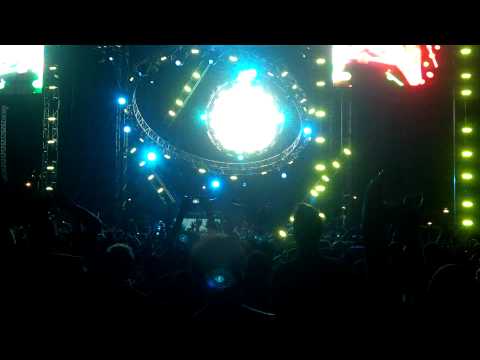 Gareth Emery Exposer at EDC 2010