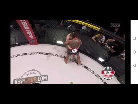 Adrian Bartosiński vs Lionel Padilla, lucha entera