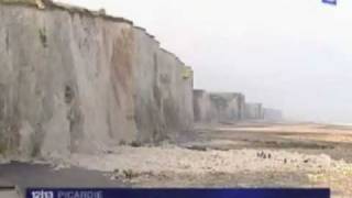 preview picture of video 'deminage sur la plage d'Ault avril 2008'
