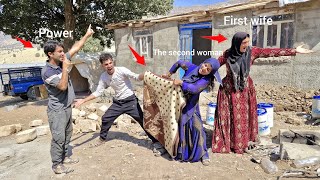 Download lagu The husband prevented his second wife from sleeping next to him and threw her into a tent.😱 mp3
