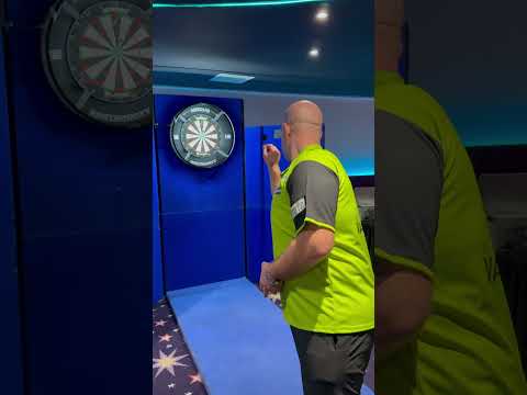 Michael van Gerwen Throw in slow motion has he the best throw?