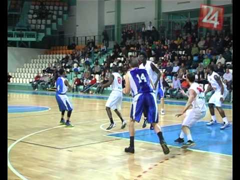 Basketbal: Nitra - SNV