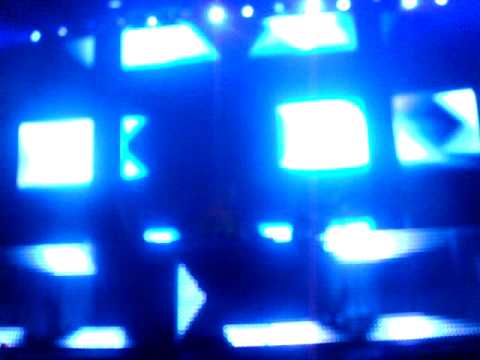 Tiesto Halloween 2009 - Three 6 Mafia Feat. Tiësto - Feel It (Tiësto's Feel It On The Floor Remix)