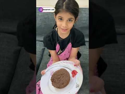Cupcake made by Guneet 😊 | Family #shorts Video | Harpreet SDC