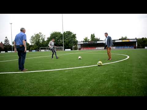 Ingebruikname nieuw kunstgras bij MEO