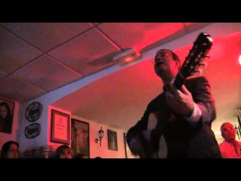 Luis Tomar Lisboa Alfacinha..... na Parreirinha de Alfama