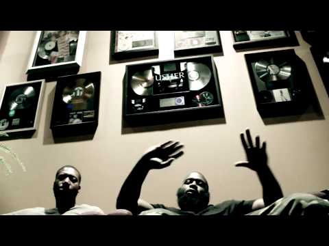 Dark Lo - 2Pac Muzik (Official In Studio Video) Dir. @GGRIDAH18 & @WeekendAtMullaz