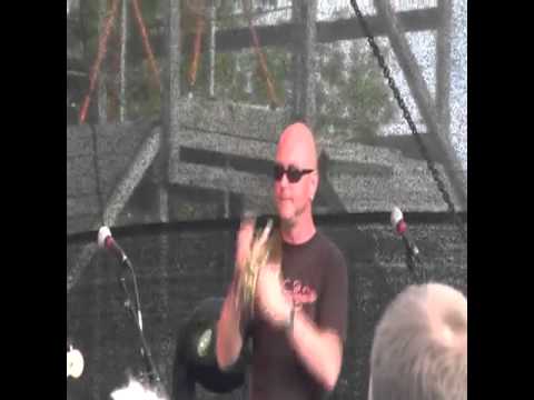 Brüllmücken Bier Resist to Exist 2009