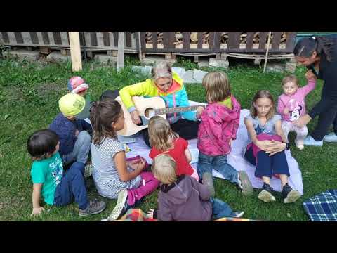 Večerní zpívání - Strašidýlko Emílek