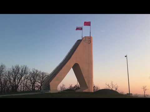 Pamätník Šiklóš na vrchu Vápnik - Levice in 4K