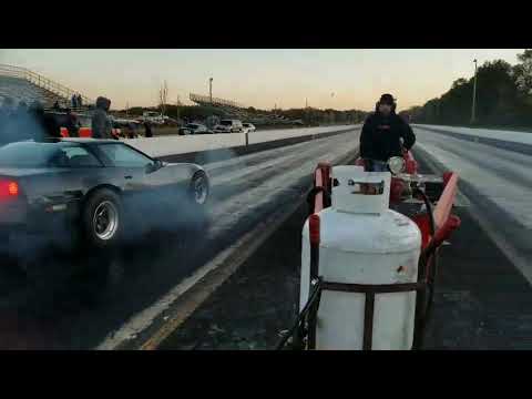 1989 C4 Corvette vs Nissan GTR