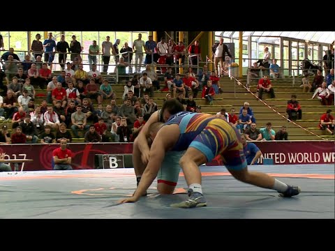 BRONZE GR - 120 kg: L. BEREI (ROU) df. Y. YERLIKAYA (TUR), 2-0