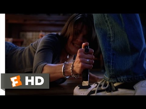 Stir of Echoes (8/8) Movie CLIP - The Attack (1999) HD
