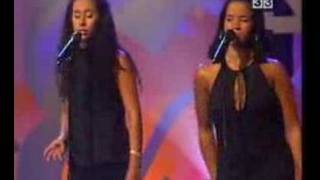 Actuacion de Malú cantando &quot;Te conozco desde siempre&quot;