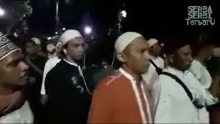 Download lagu Manado tolak Habib Bahar Smith, massa muslim langsung berkumpul di bandara. mp3 Download lagu Manado tolak Habib Bahar Smith, massa muslim langsung berkumpul di bandara. mp3