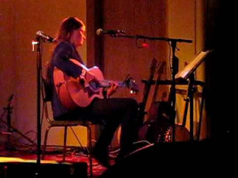 Ashley Rogers - 'My Hero' At Fairlight Folk Acoustic Lounge 08/08/09