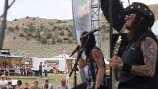 Saliva - In It to Win It - Rockin' The Rivers 2013 (NEW SINGLE)