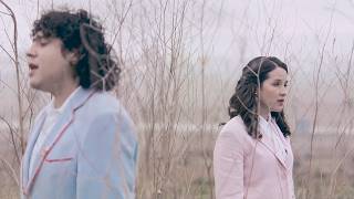 No Te Vayas Lyrics English Translation
