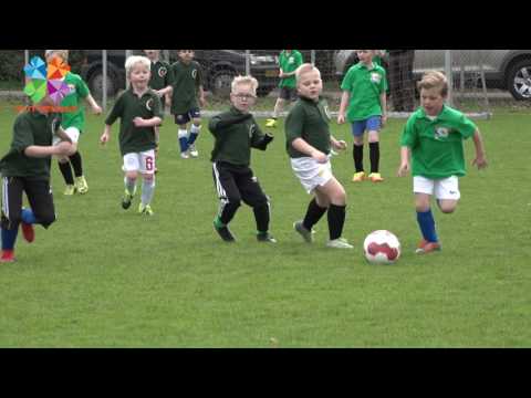 Schoolvoetbaltoernooi Rood-Wit Putten 2017