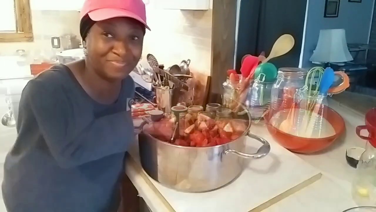 How To Make & CAN STRAWBERRY JAM 😋