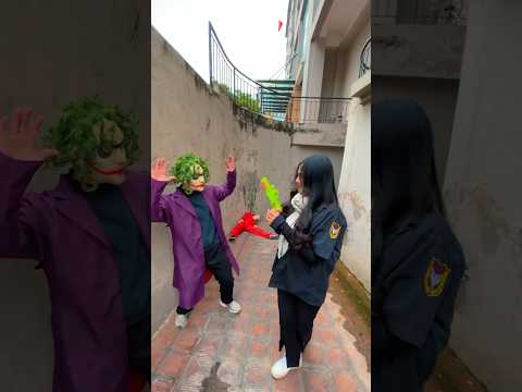 Money Heist vs Police 168 #moneyheist #parkour #police #escape #shorts #goguys