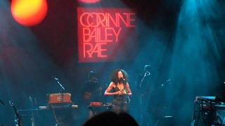 Corinne bailey rae Feels like the first time (live)