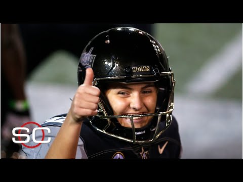 範德比爾特隊踢球手薩拉-富勒成為第一位在5強賽中得分的女球員｜體育中心 (Vanderbilt kicker Sarah Fuller becomes first woman to score in a Power 5 game | SportsCenter)