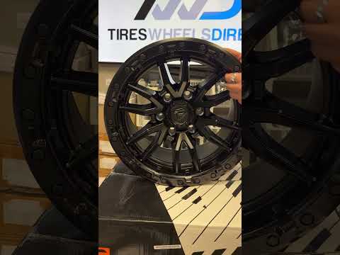 Fuel offroad wheels style D679 Rebel in the size 17x9 offset +1 bolt pattern 6x139.7 in matte black