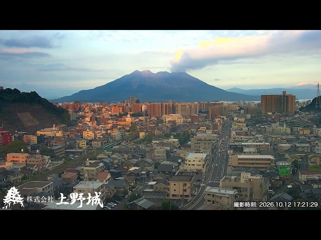 鹿児島市内と桜島のスカイライン