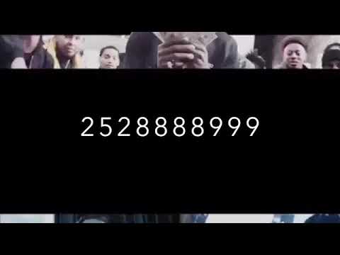 Roblox code:Replay by Lil Tjay x Dee Gomes x King OSF