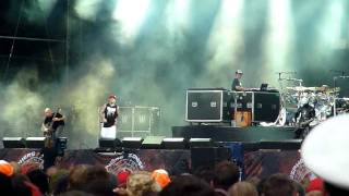 Limp Bizkit: Douchebag - Sonisphere Festival 2011