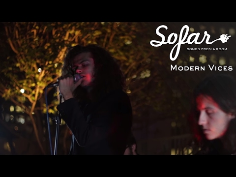Modern Vices - Keep Me Under Your Arms | Sofar Chicago