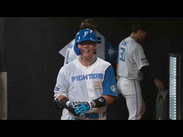 【6回裏】初球打ち!! ファイターズ・清宮幸太郎 今季第13号は勝ち越しのソロアーチ!!  2024年9月26日 北海道日本ハムファイターズ 対 東北楽天ゴールデンイーグルス