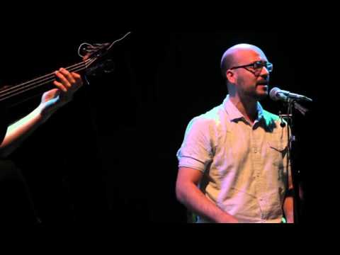 Floro Aramburu y Patricio Crom - Bajo el cono azul (Tango)