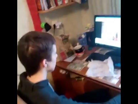 Димка смотрит центральный процессор