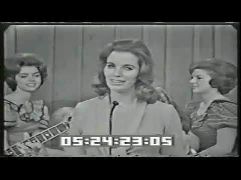 Mother Maybelle and the Carter Sisters - "Overalls or Dungarees" (Pet Milk Opry 1962)