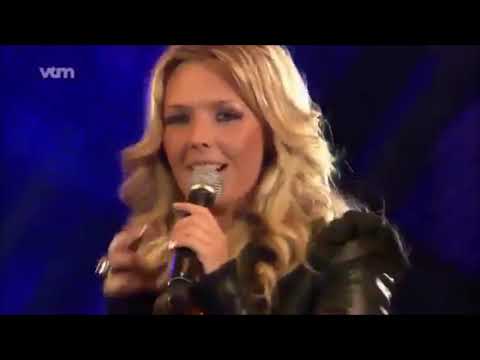 Hand kiss -Silvy De Bie