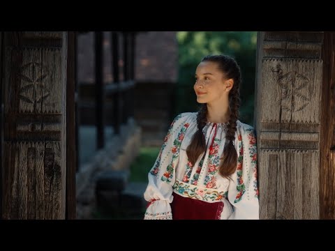 Daria Moldovan - M-o făcut mama frumoasă (Official Video) 