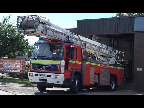 Oldham Hydraulic Platform Turnout - Greater Manchester Fire And Rescue Service