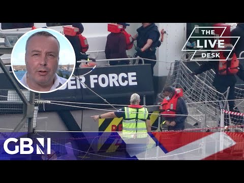 Dead on Calais beach | Young woman's body found after attempting to cross the channel