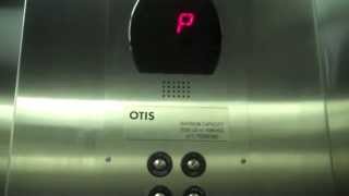 preview picture of video 'OTIS Series 5 211 Hydraulic Elevator-Freeport Village Station (Parking Deck/Mallet Building)'