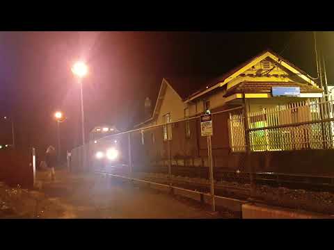 Pacific National - G527 - Light Engine