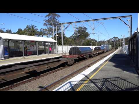 9317 leads 6BA6 at Narara - 11/7/15