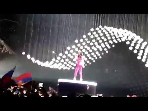 ESC 2015 Finale - Conchita WURST - Flying Conchita - Vienna 23.05.2015
